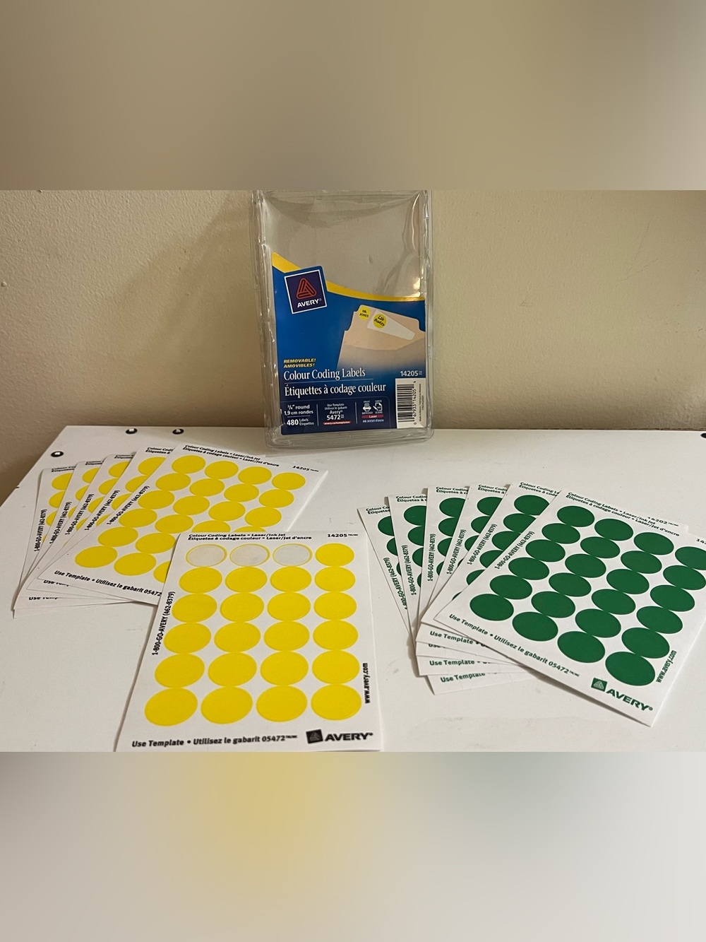 Avery Yellow and Green Removable Colour Coding Dot Labels